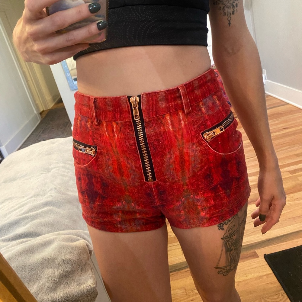 Red velvet Liberated Heart shorts